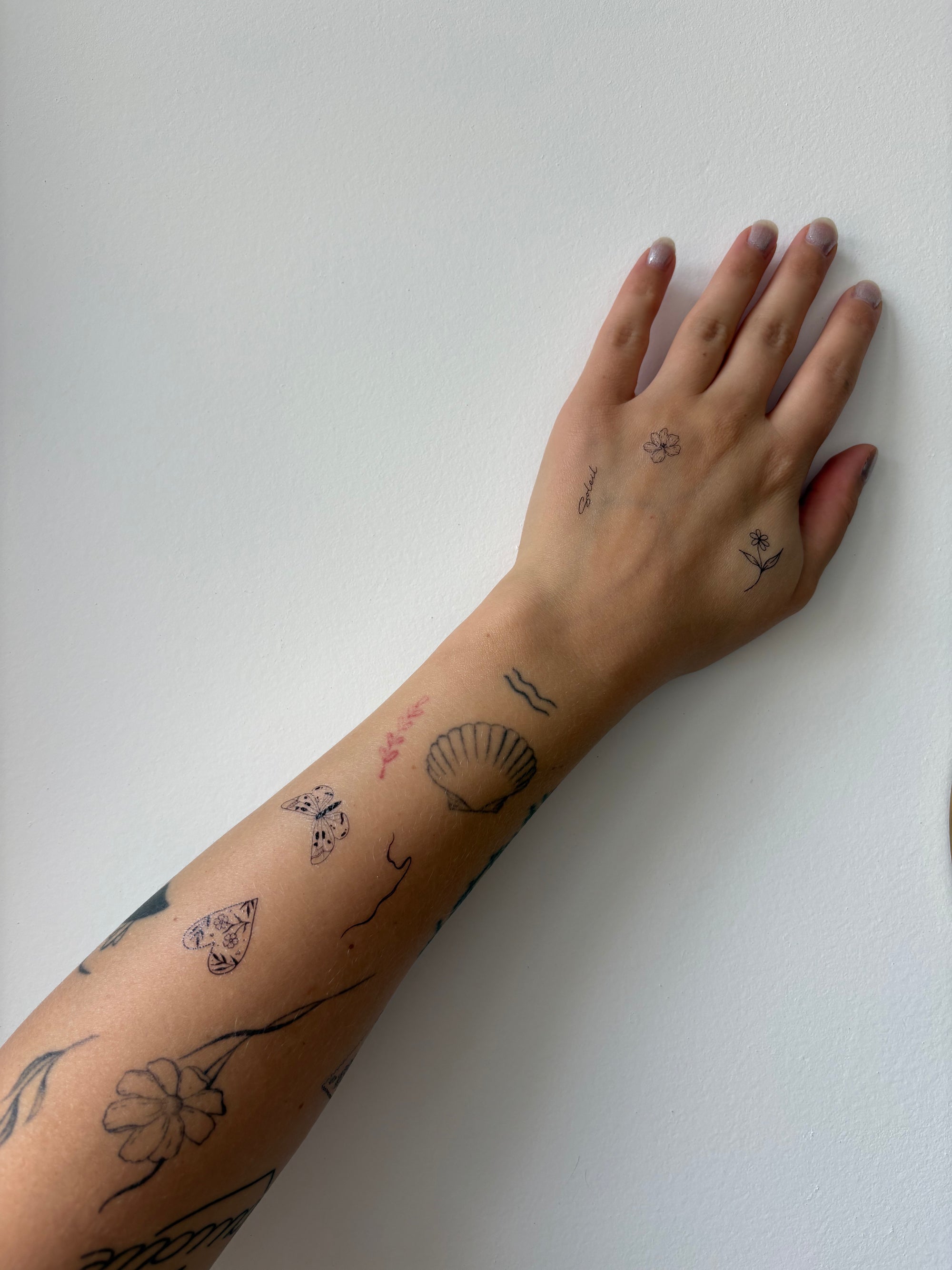 Planche de petits tattoos éphémères